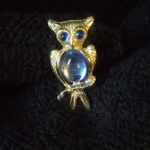 Vintage Gold & Blue Jelly Belly Owl Brooch Pin